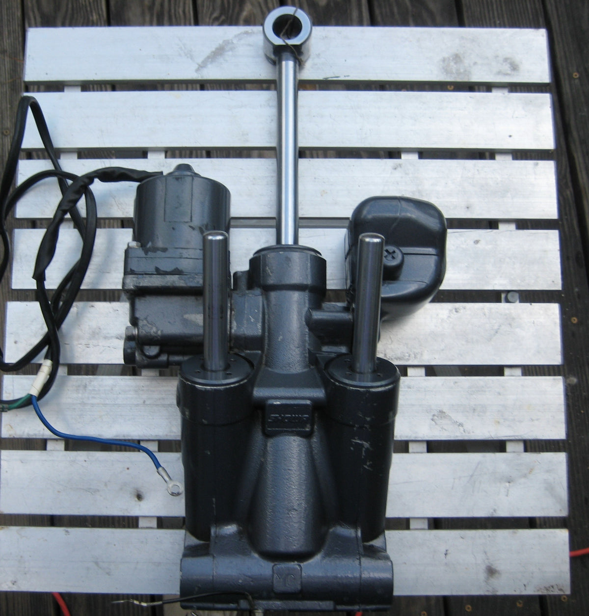 Yamaha Showa Tilt and Trim